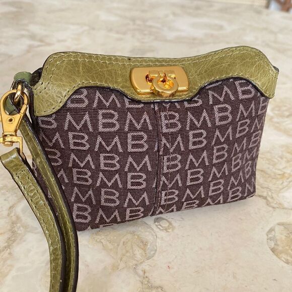 Melie Bianco Small Wristlet Change Purse Wallet - Picture 2 of 8